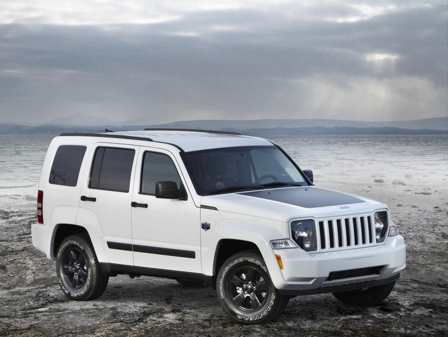  Jeep Liberty Arctic 2012 года  (фото 8 из 17)
